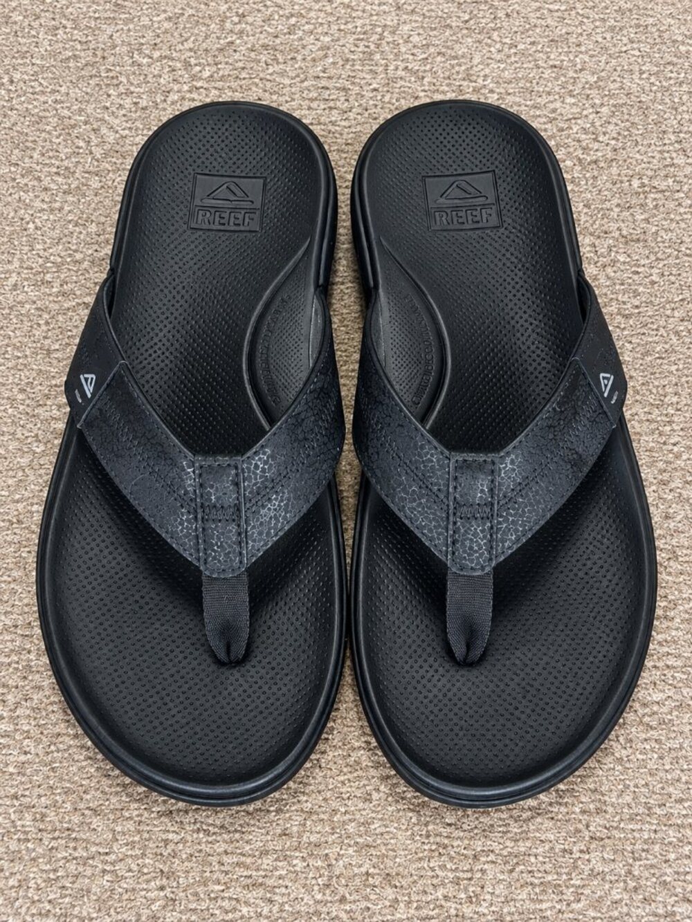 REEF Cushion Phantom 2.0 Black Men’s Flip Flops Size 11